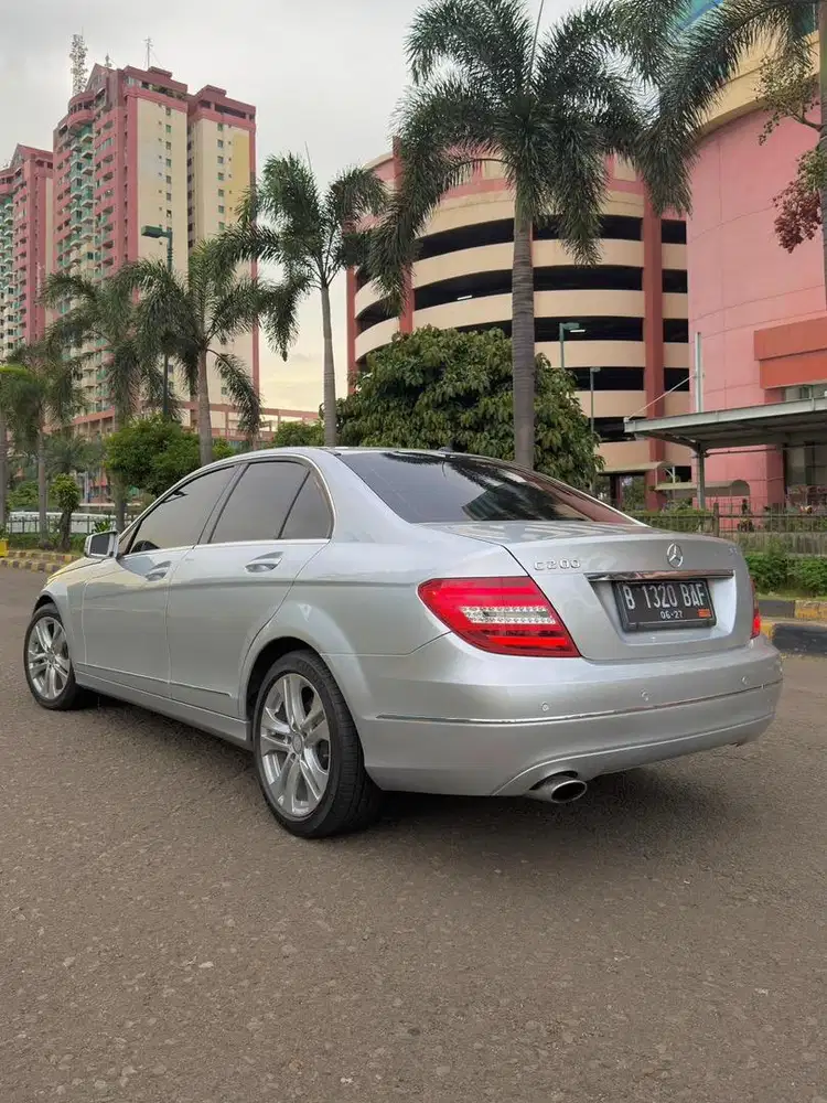 Mercedes Benz C200 CGI W204 2014 Silver