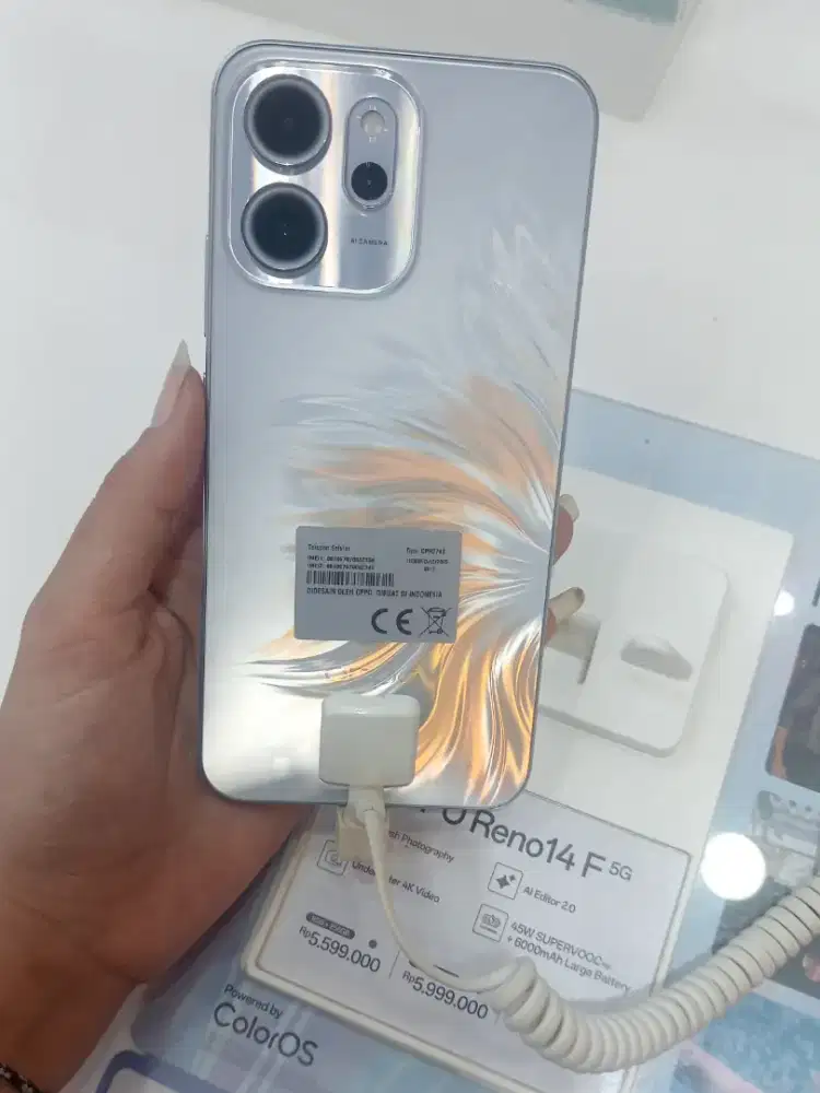 Cicilan Oppo Reno Cukup Pakai KTP Saja mulai dari 600rban saja