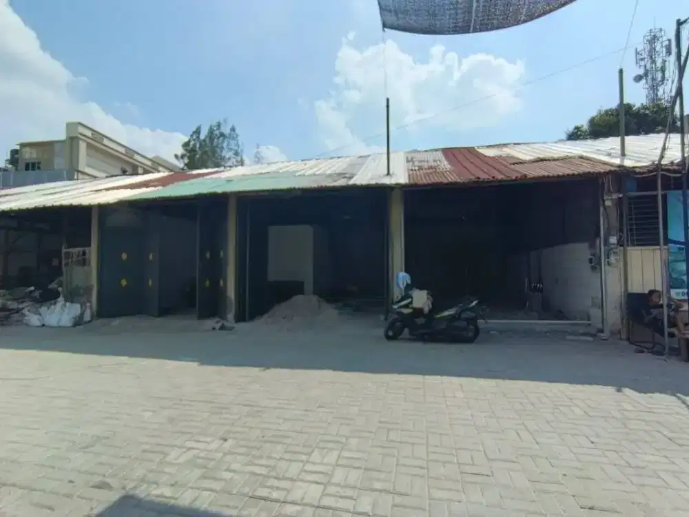 Gudang kecil 108m2 di Raya Pekayon Bekasi Selatan