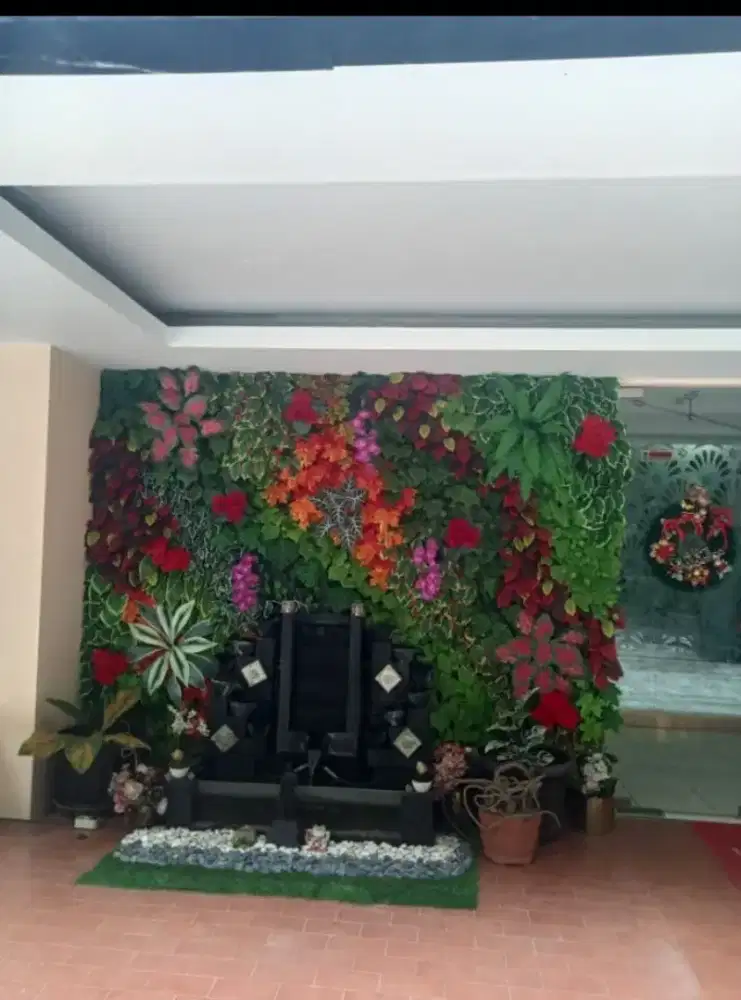 Menerima jasa pembuatan vertikal garden sintetis