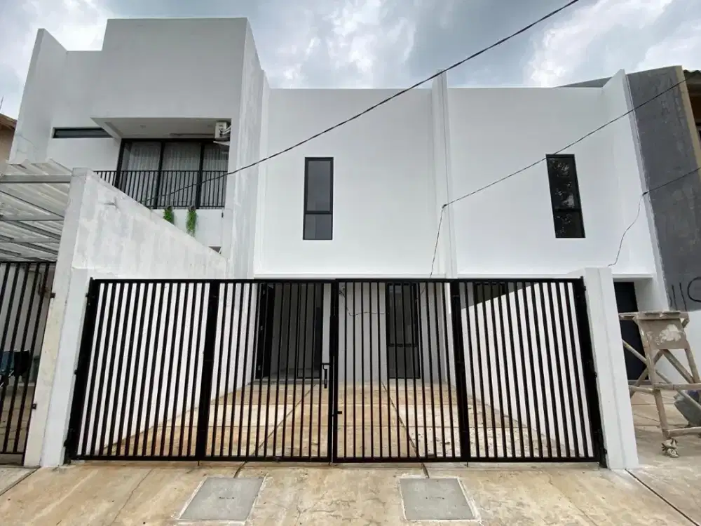 Cinere megapolitan brandnew luas 100 ada halaman belakang