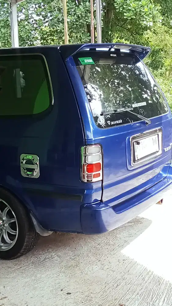 Dijual Mobil kijang kondisi aman mulus bening siap pakai bosku
