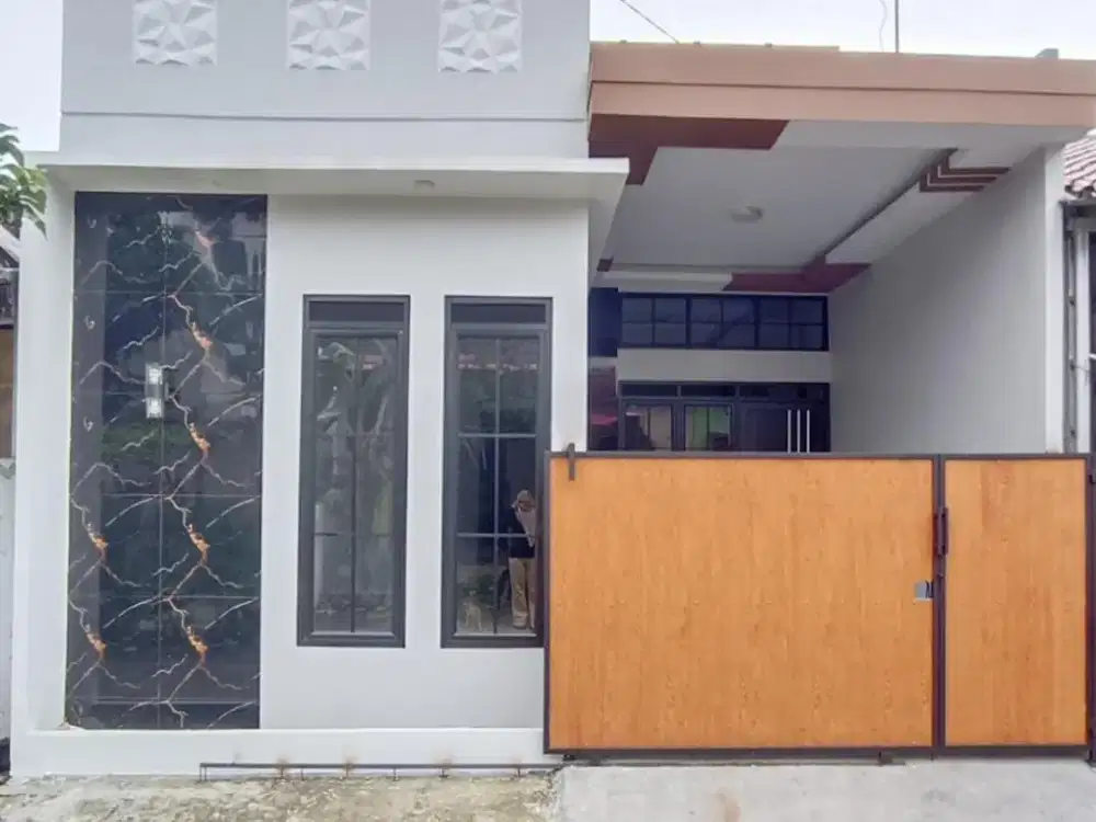 Dijual Rumah Cantik tempat strategis di Citra Indah City 7973A