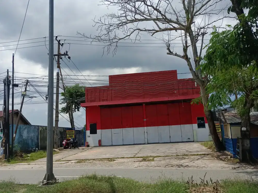 Dijual Gudang/workshop & mess karyawan dalam Kota