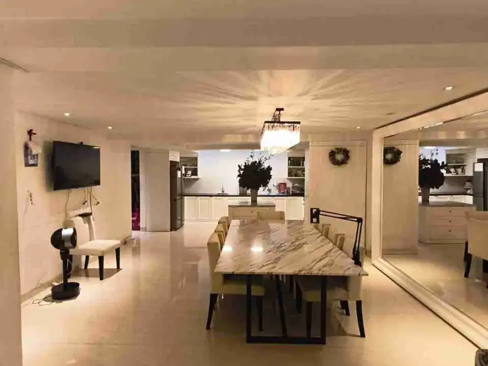 Rumah bagus semi furnish 2 lantai di sunter paradise jakarta utara