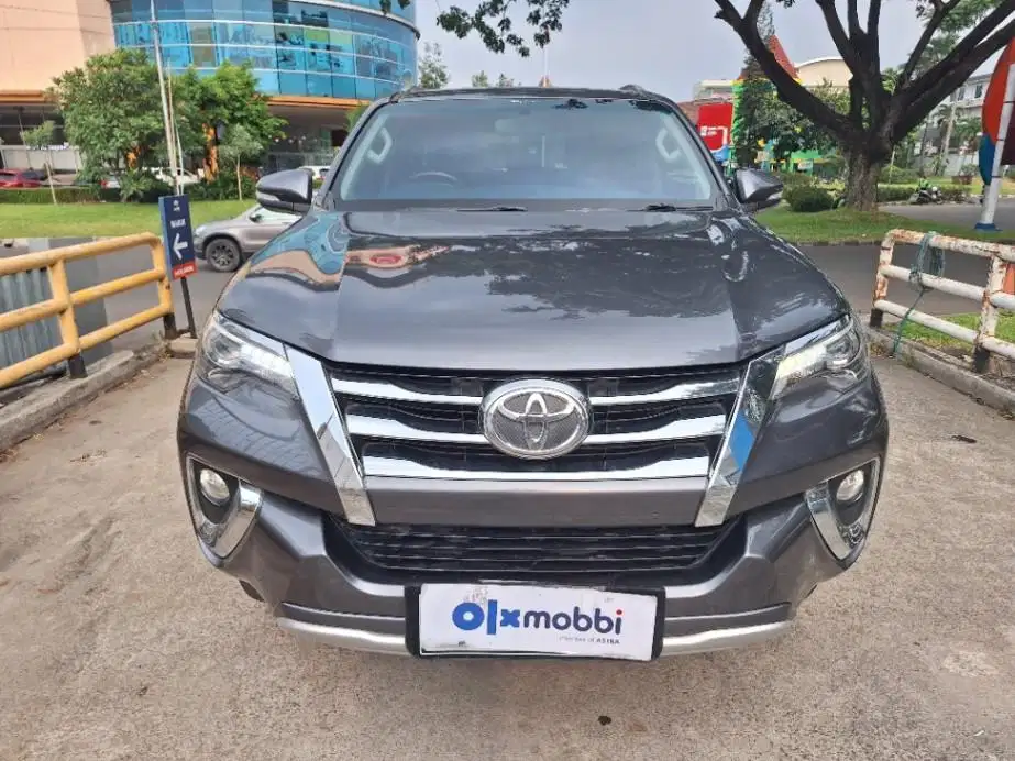 LOW DP Toyota Fortuner 2.7 4x2 SRZ Bensin-AT 2017 9ND