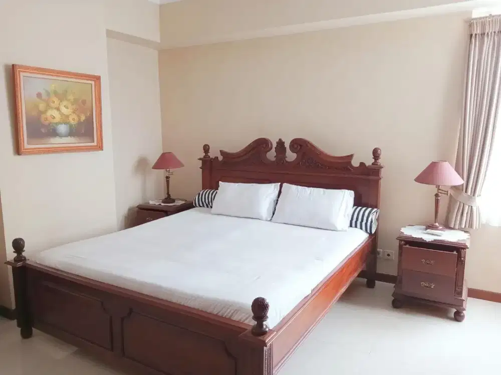 Sewa Apartemen Sudirman Tower Condominum 3+1 BR Fully Furnished Dekat Setiabudi, Sudirman, Kuningan dan Semanggi