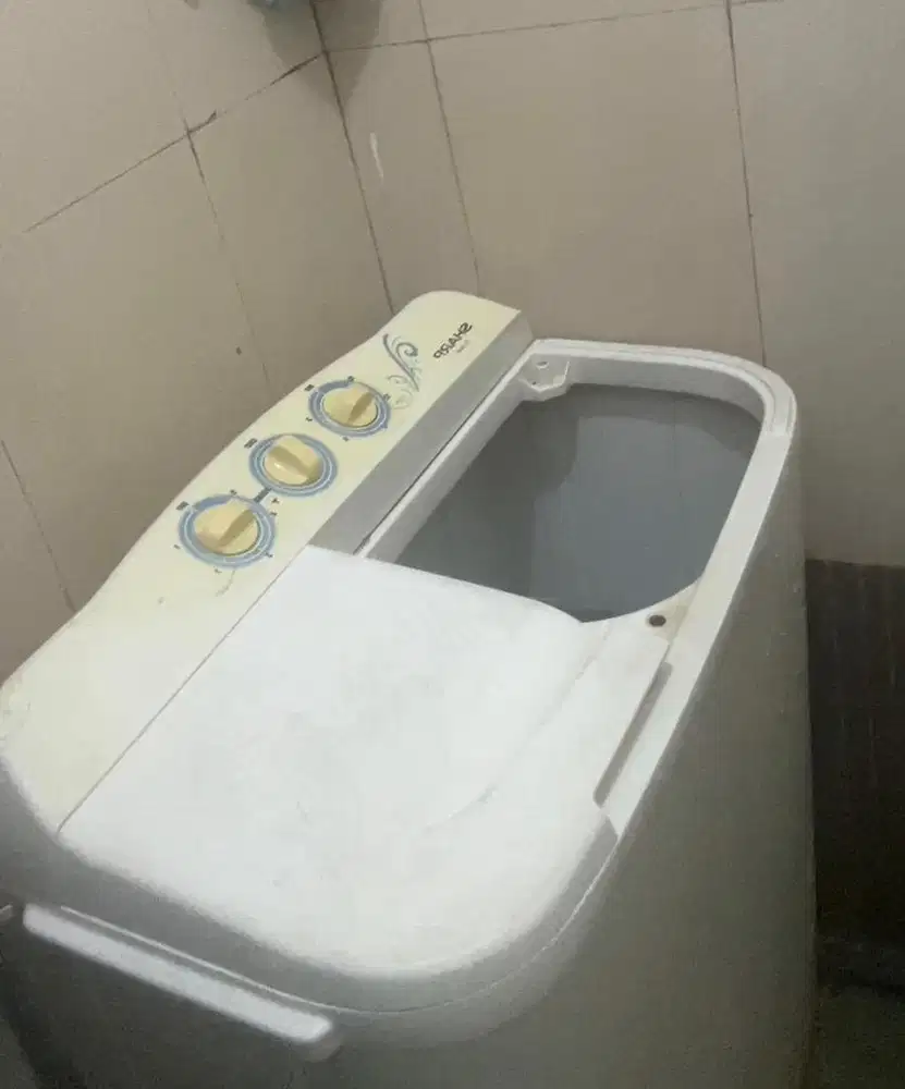 Mesin cuci Sharp