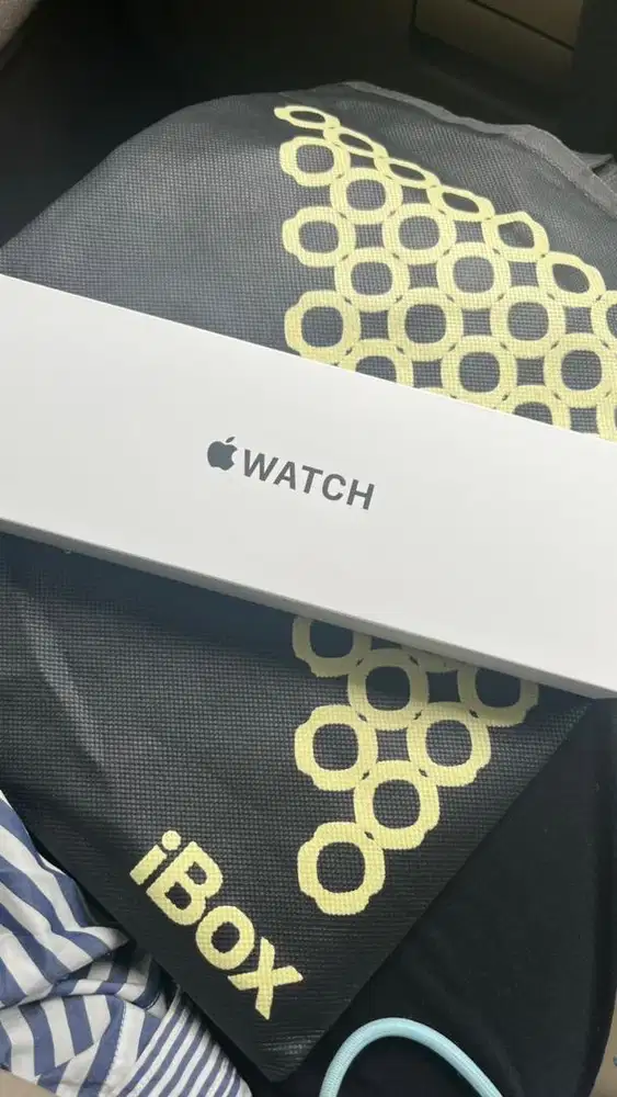 apple Watch SE 3 BNIB Segel Starlight