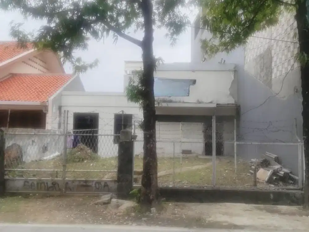 DIJUAL RUMAH STANDARD KARTINI LT 200 LB 150 STRATEGIS HRG MENARIK