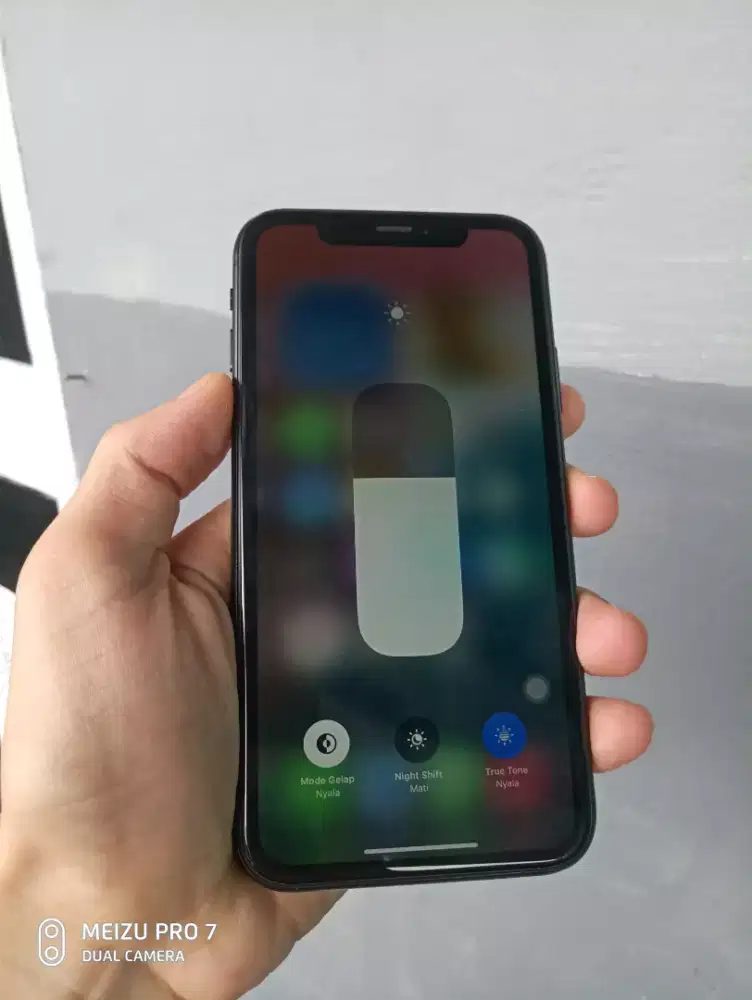 iphone xr 64gb inter