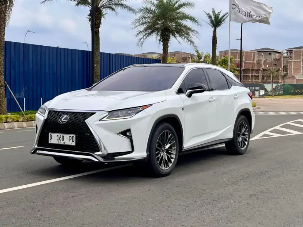 Toyota Lexus RX300 F sport 2018
Bensin Putih Metalik
