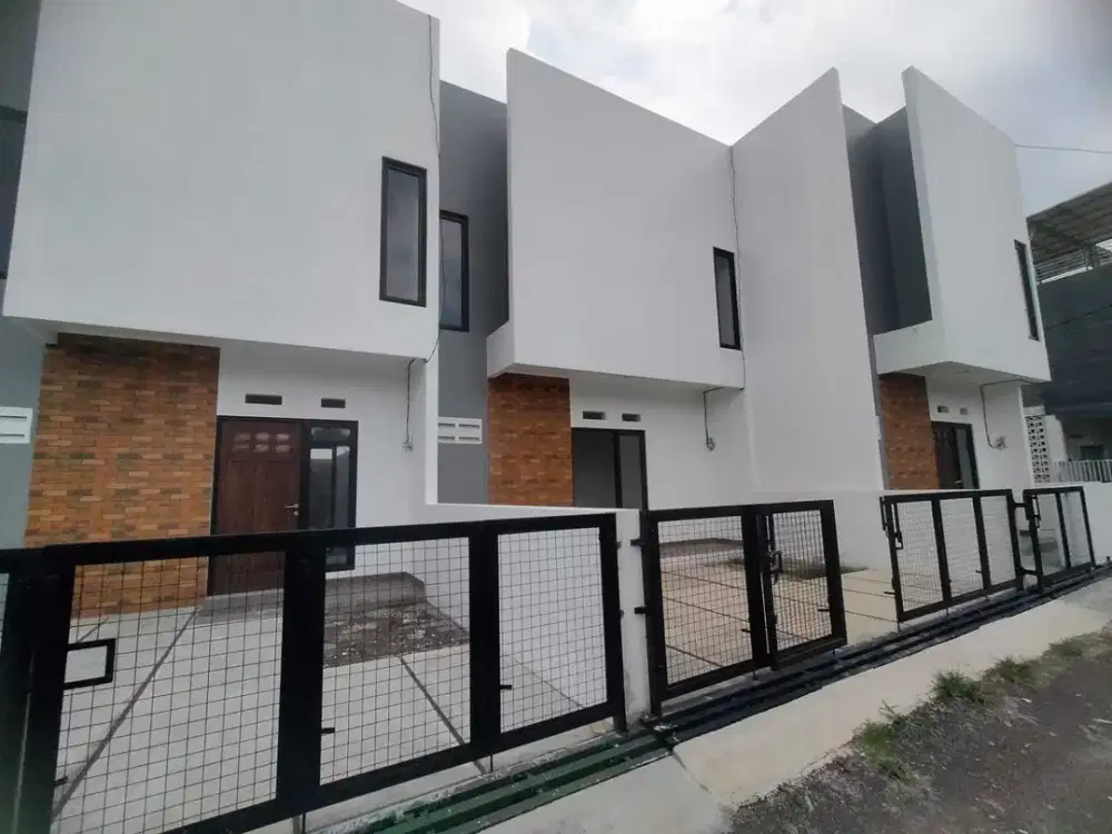 Rumah baru Minimalis Town House 2 Lantai di Arcamanik 746 juta