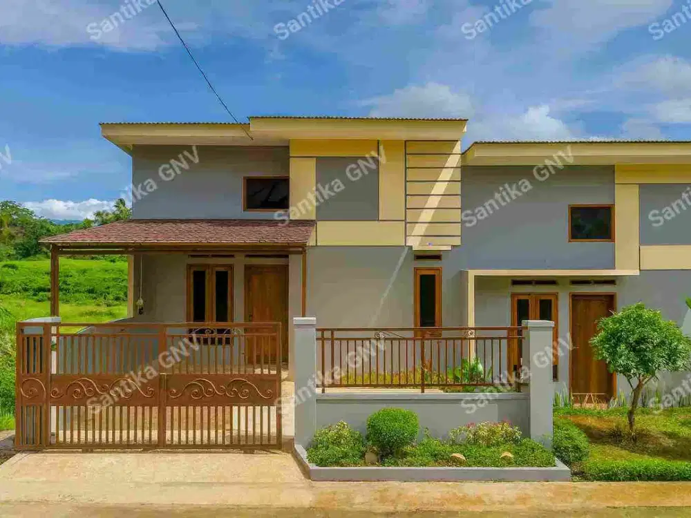 Beli rumah tinggal bawa koper. Request Layout dalem Anda sesuai keinginan Anda! Akses 5 menit st Daru
