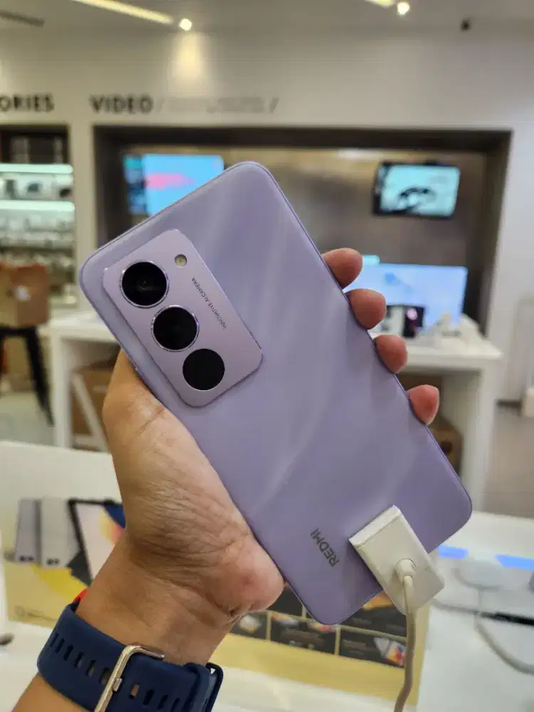 Redmi 15 8/256 Batrai 7000mAh