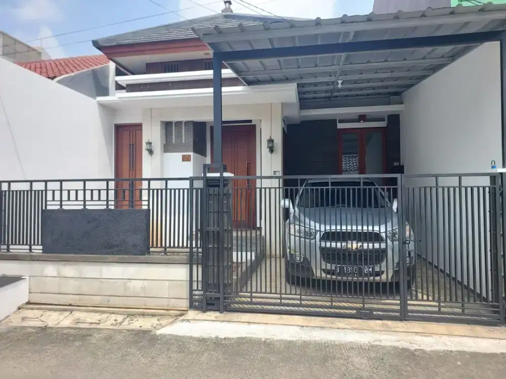 Rumah bagus minimalis siap huni di Pondok Bambu Jakarta Timur