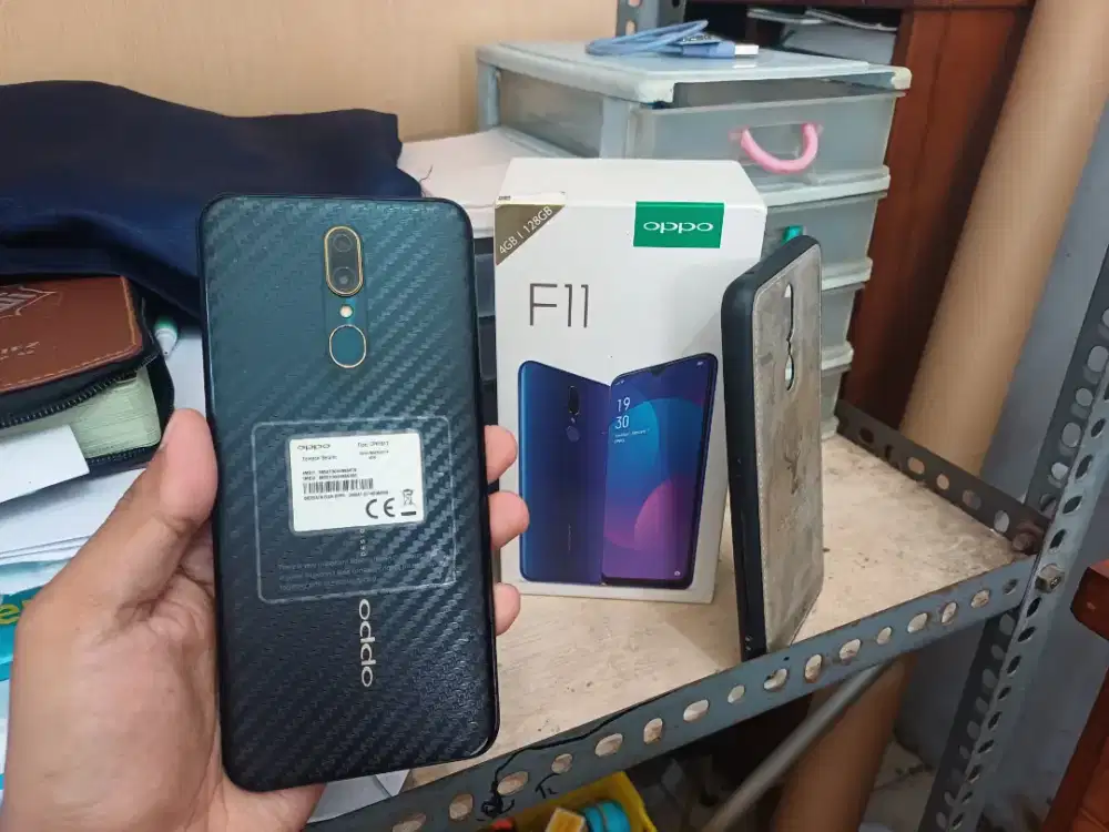 Oppo f11 4/128 Komplit