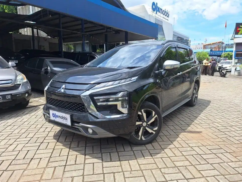 LOW DP Mitsubishi Xpander 1.5 Ultimate Bensin-AT 2022 KZX