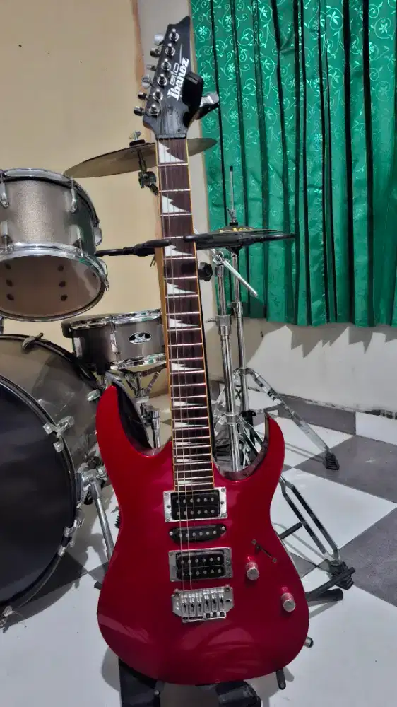 Gitar listrik Ibanez GRG170DX