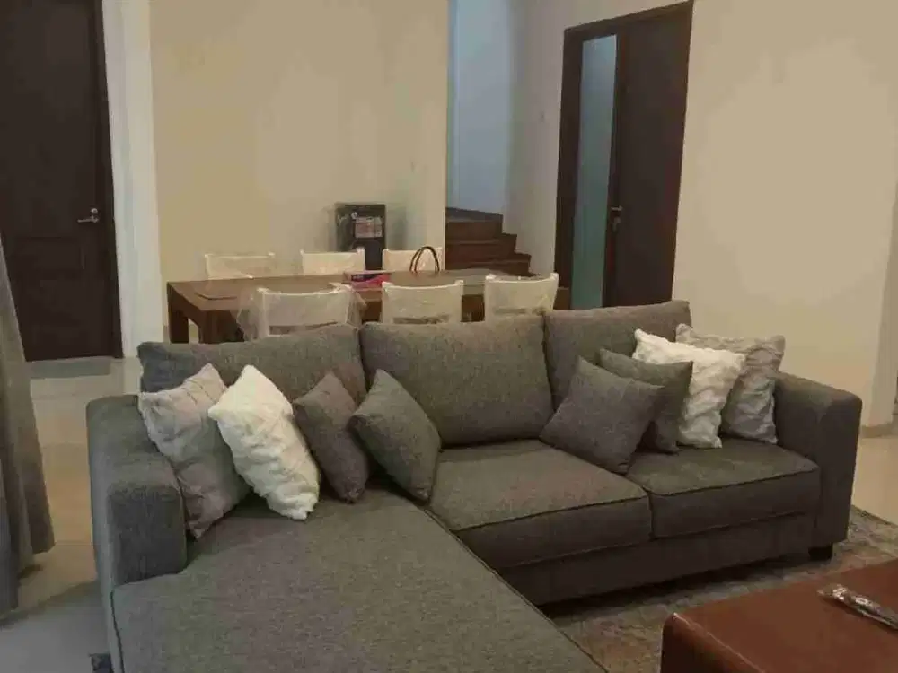 Dekat Mrt Lebak Bulus, Rumah Full Furnish Disewakan di Lebak Bulus Jakarta Selatan