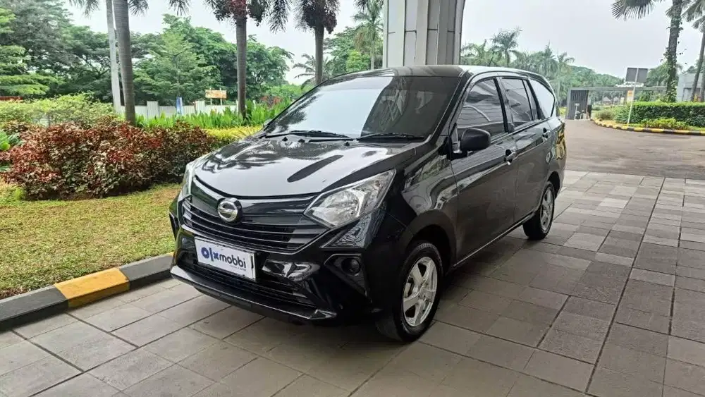 DP 5 juta  -  Daihatsu Sigra 1.0 D Bensin MT 2022 Hitam HU