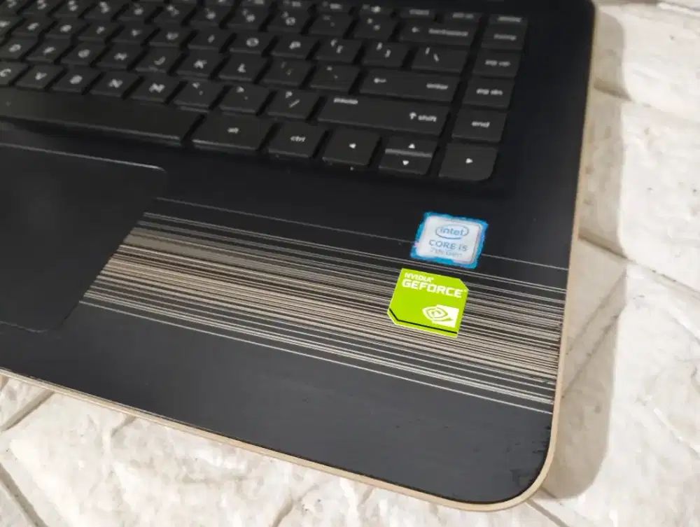 HP pavilion 14ab touchscreen core i5 gen 7 RAM 8 SSD 255+Nvidia 940