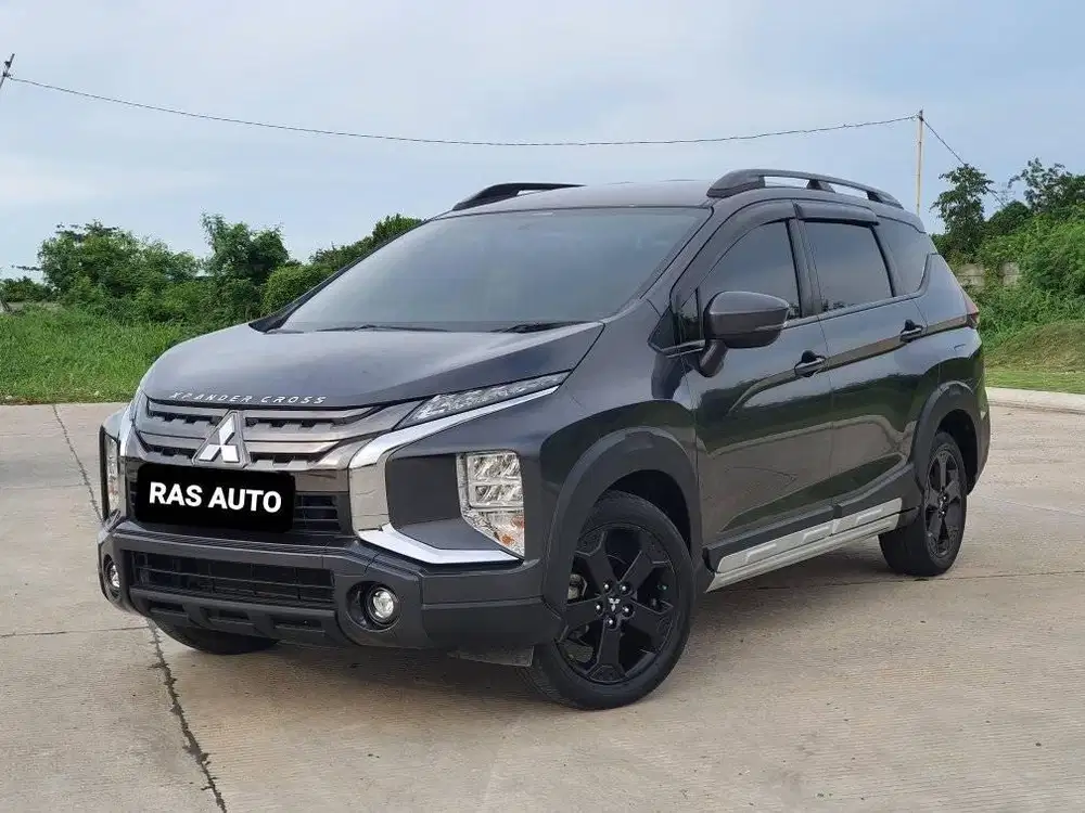 Mitsubishi Xpander 1.5 Cross Rockford Black Edition AT 2021 Abu