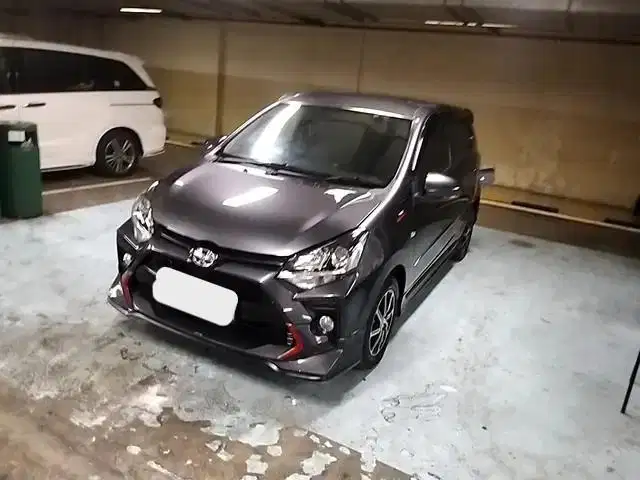DP Rendah  7JT - Toyota Agya 1.2 G TRD Sportivo Bensin-AT 2021 Abu