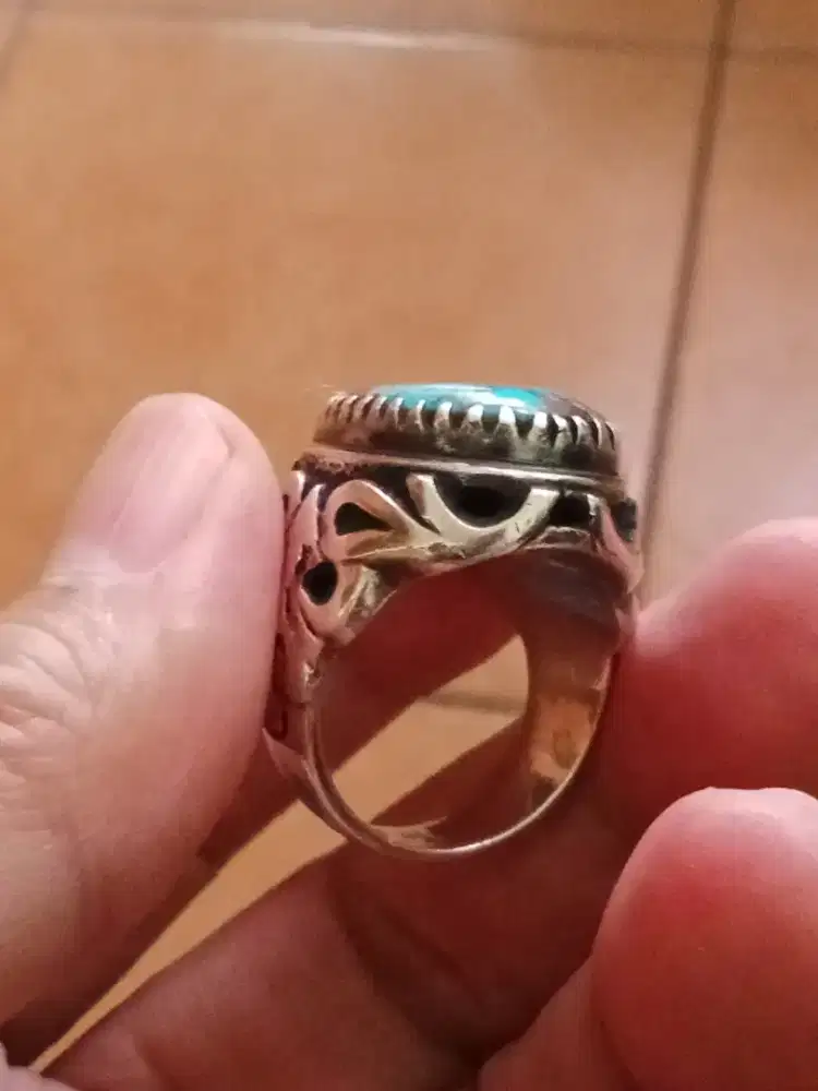 Dimaharkan batu akik pirus Persia ring perak