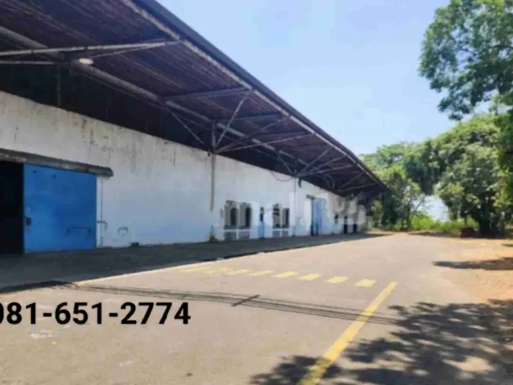 Pabrik di Mojokerto.