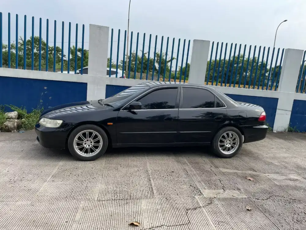 Accord 2.3 VTiL 2003 Manual