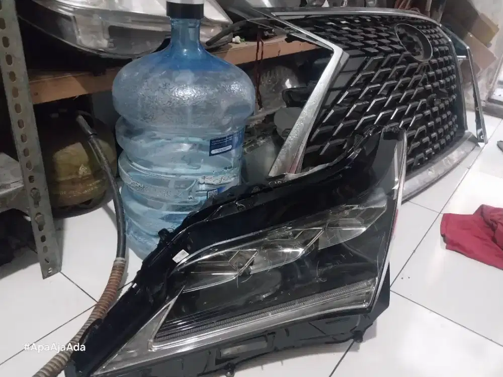 Lampu depan/headlamp lexus rx200 original