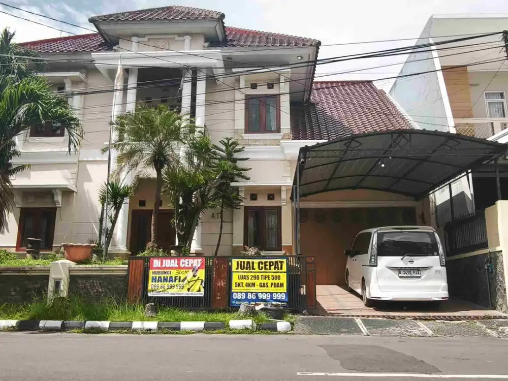 Rumah Mewah Paling depan