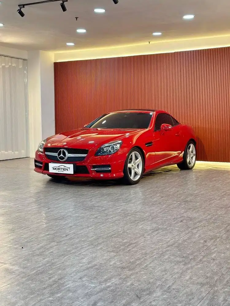 Mercedes Benz SLK 200 AMG AT Tahun 2013 Km 62 Rb Record