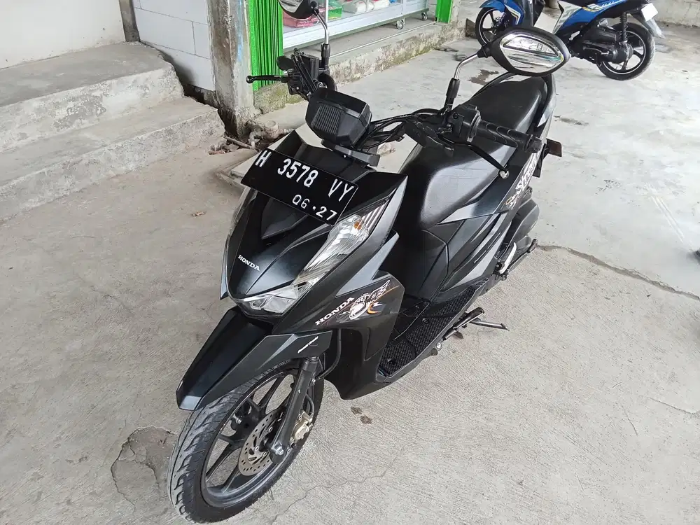 Honda beat street