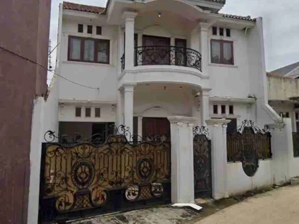 RUMAH MEWAH JL MUHAJIRIN JATIKRAMAT BEKASI