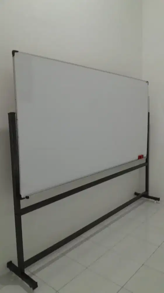 Papan Tulis Kaki Ukuran 120 x 240 cm