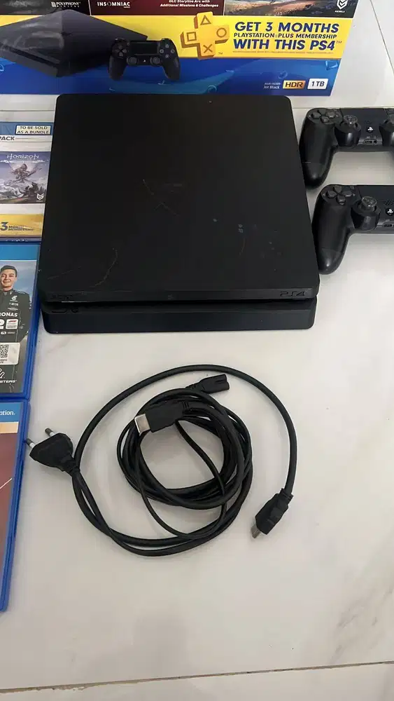 PLAYSTATION 4 PS4 SLIM  BISA ONLINE 1TB Include Games (Second)