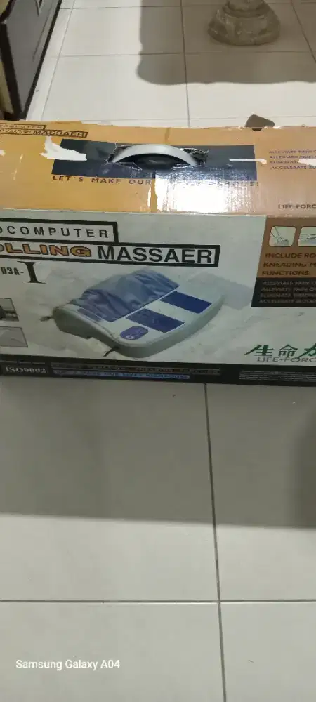 Alat pijat kaki elektronik