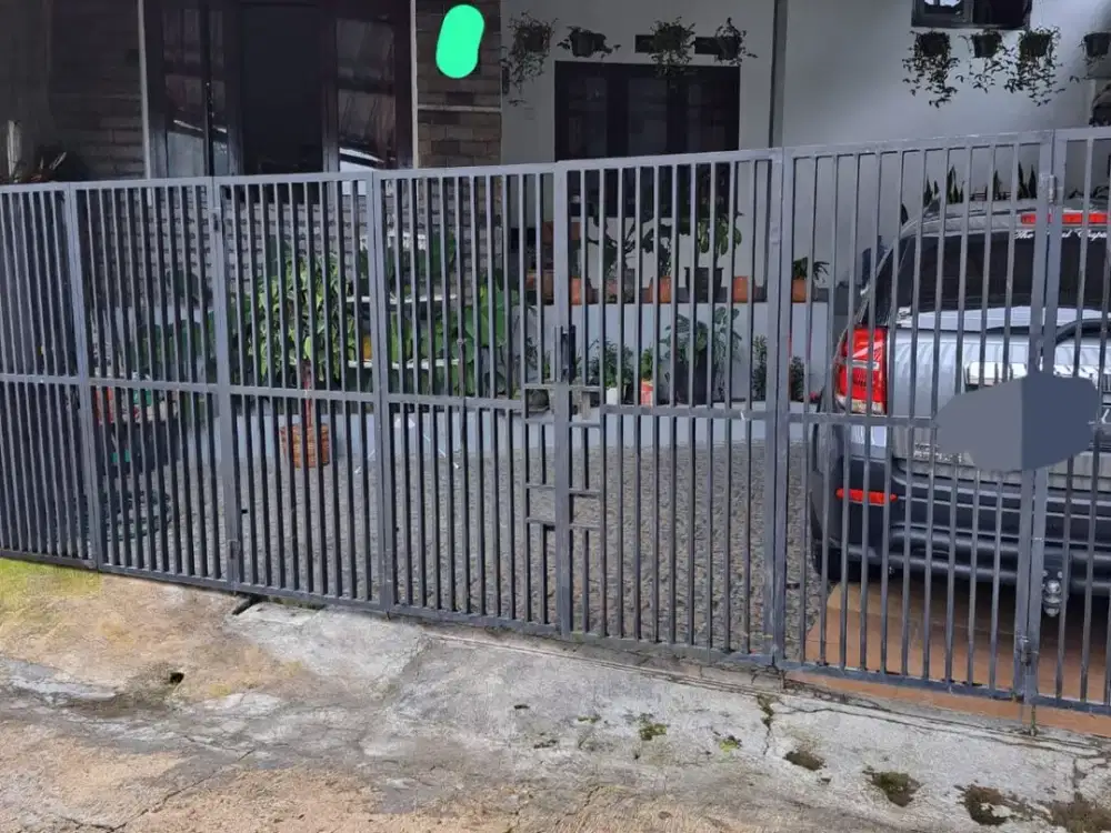 Rumah siap huni di komplek Griya winaya Ujung Berung bandung