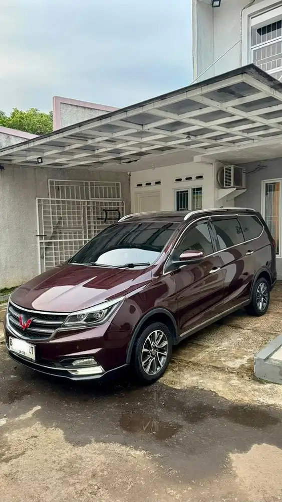 Wuling cortez lux amt 1.8 sunroof tertinggi pajak panjang