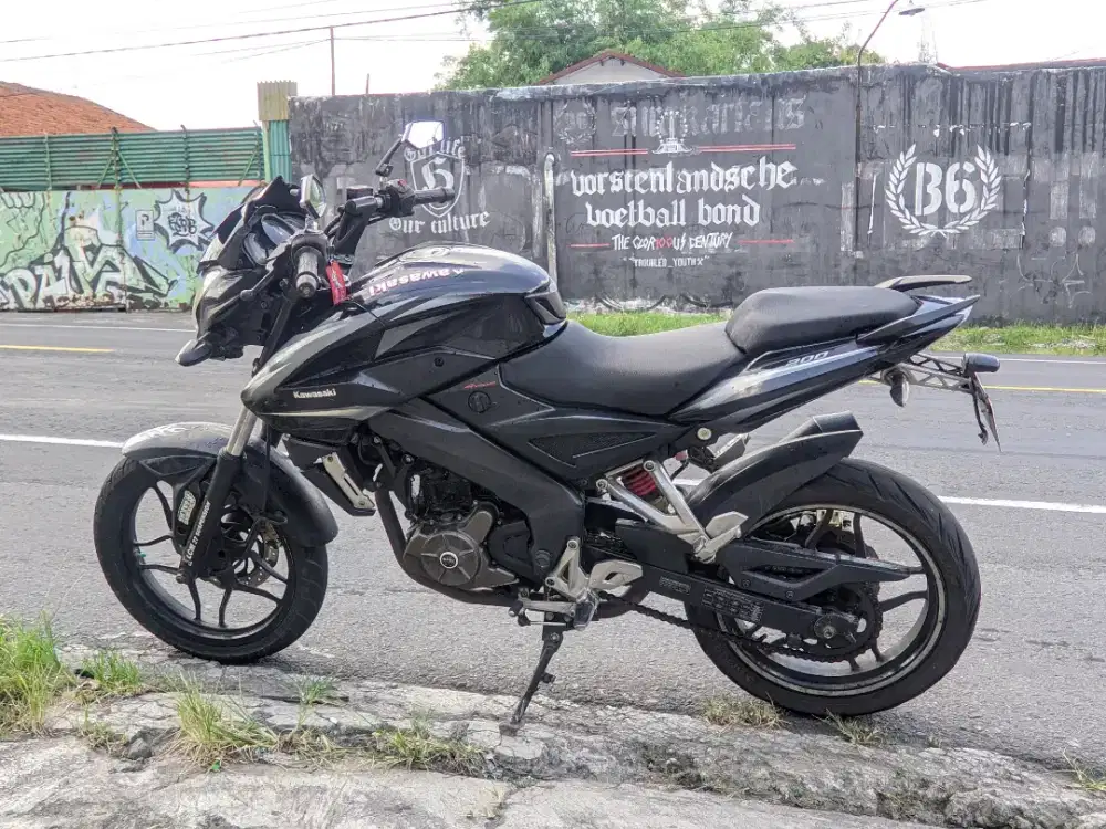 Kawasaki Bajaj 200NS