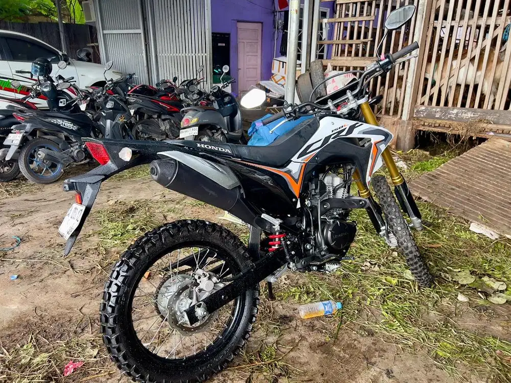 Jual crf 150 seperti baru
