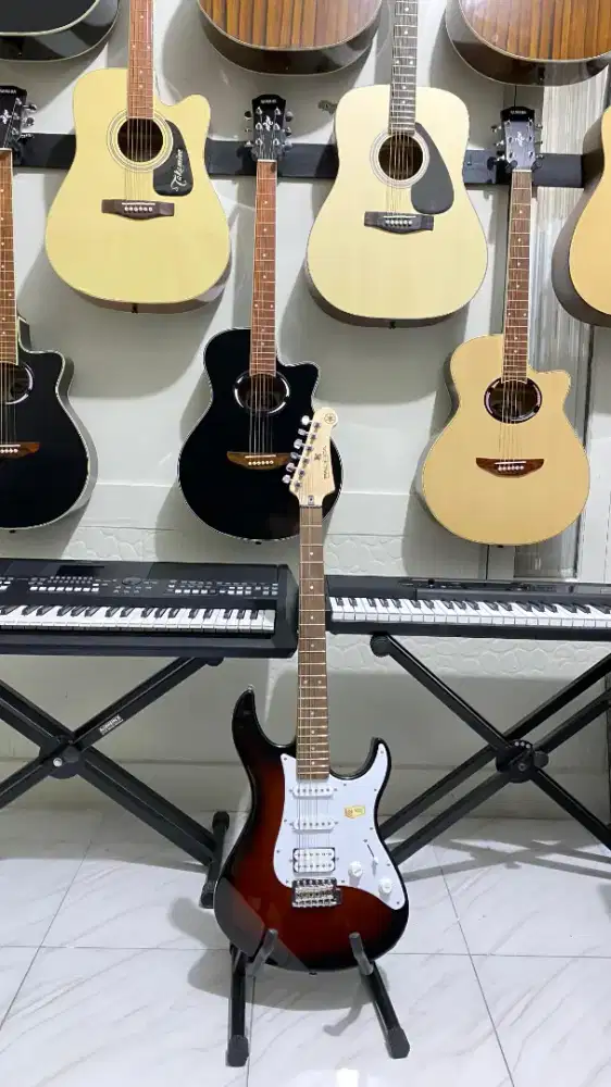 Gitar Elektrik Yamaha Pacifica 112j Original