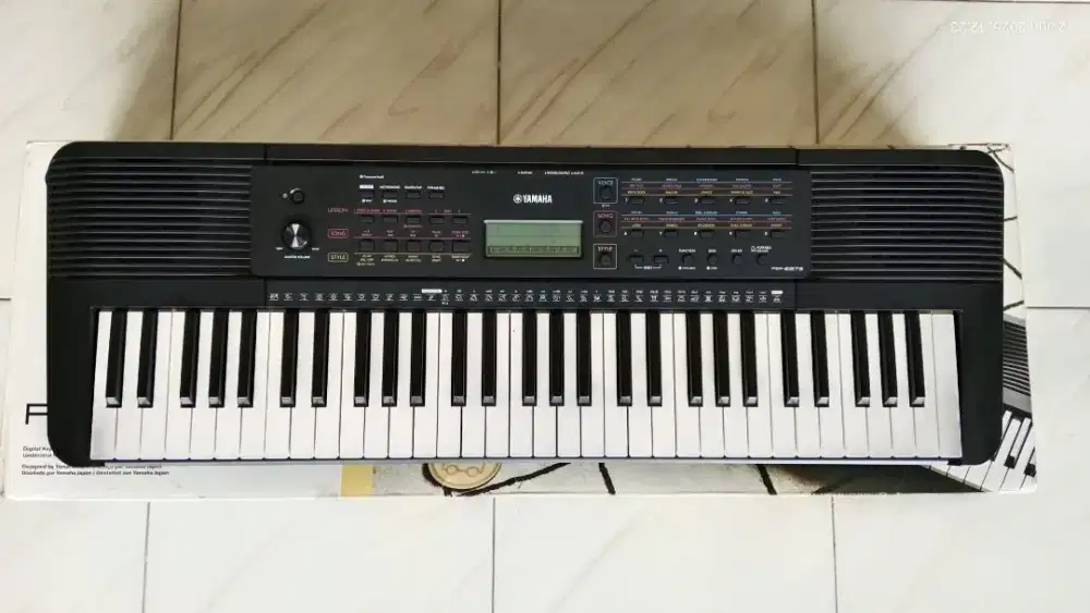 Keyboard Yamaha E 273