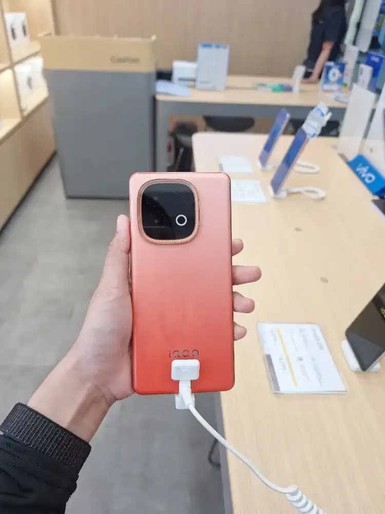 CREDIT HO IQOO NEO 10 BUNGA RINGAN FREE 2 BULAN CICILAN