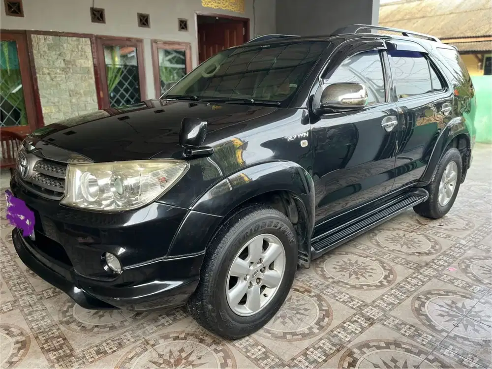 Toyota Fortuner 2011 Bensin