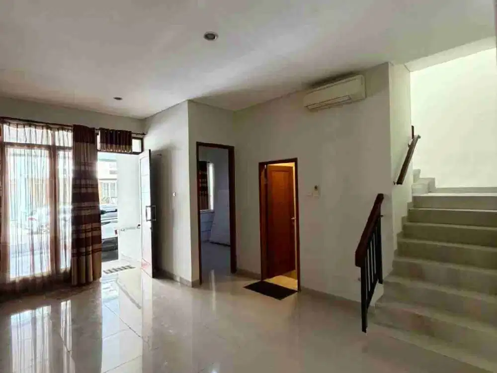 di jual rumah dalam cluster kelapa gading