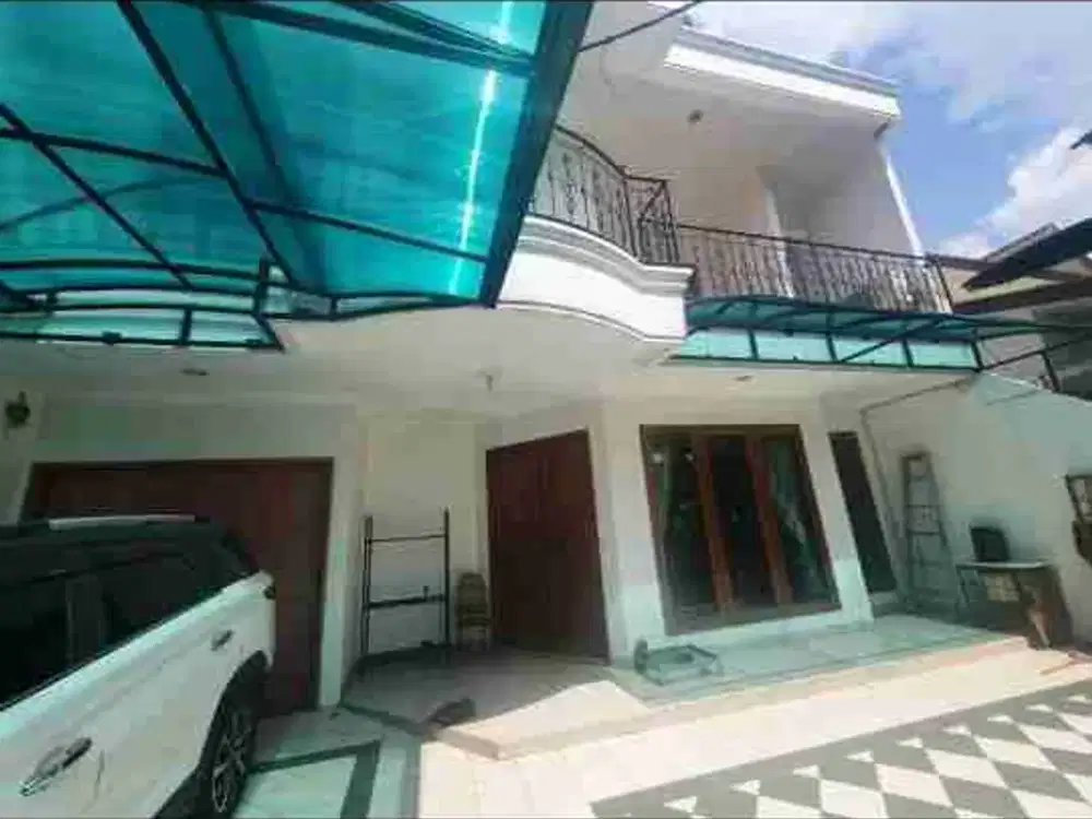 Disewakan atau Dijual Rumah 2 Lt di cluster Gading Pandawa Kelapa Gading Jakarta Utara