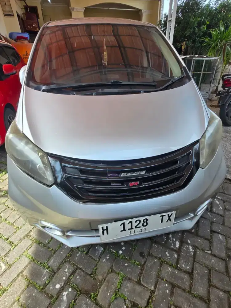 Honda Freed 2010 E PSD